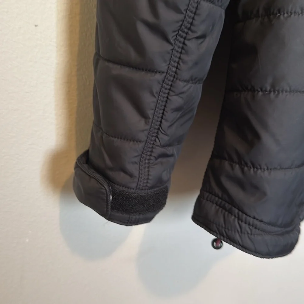 Carhartt Gilliam Jacket Black Youth Large 12/14 EUC Insulated Warm